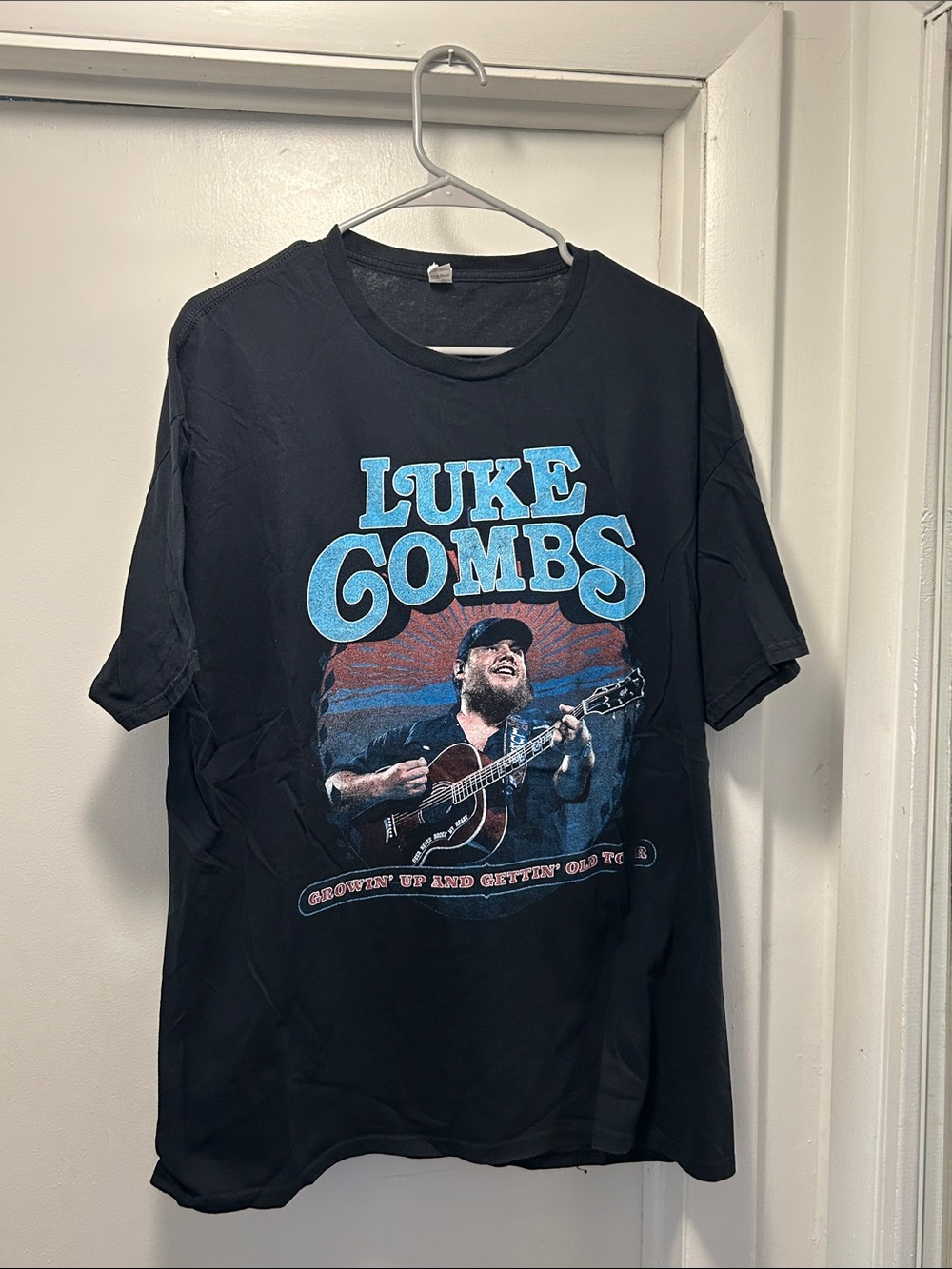 Luke Combs Graphic Concert Tee - Men’s XL
